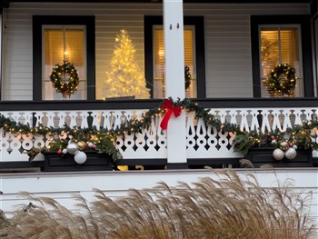2023144 Christmas in Cape May with Lunch