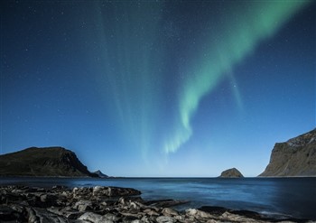 2025001 Iceland's Magical Northern Lights