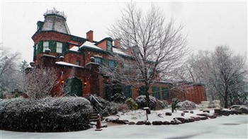 2026135 Holidays at Mount Hope 