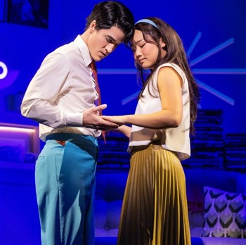 2027057 Maybe Happy Ending at the Academy